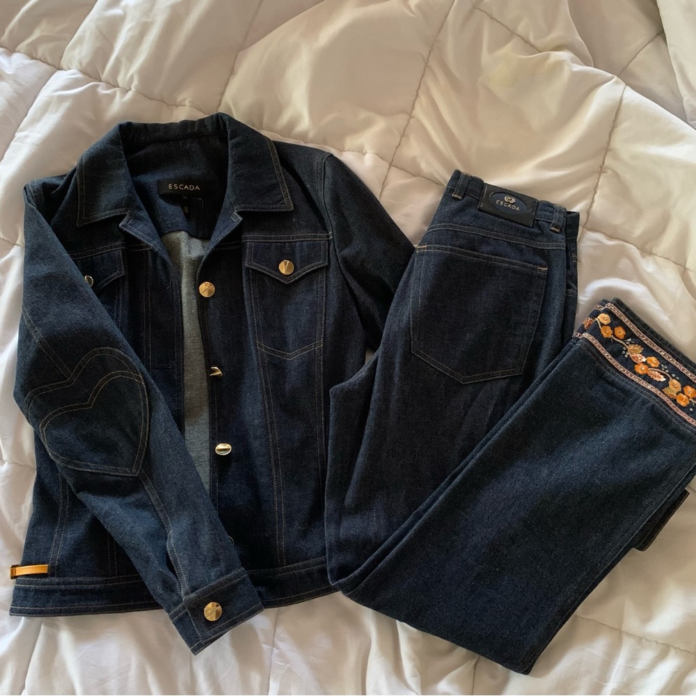 ESCADA Denim Embroidered jeans and jacket Set